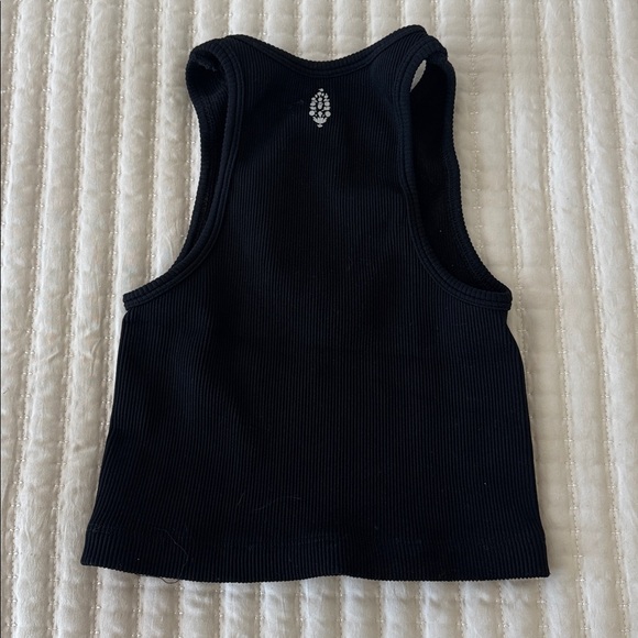 FP Movement Roxy Black Ribbed Seamless Cropped Tank Top M/L - Picture 3 of 4